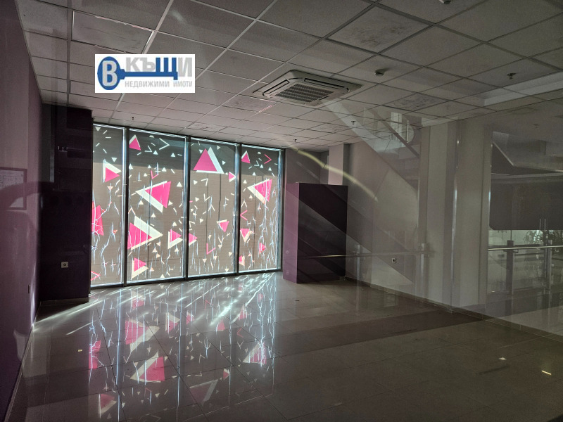 Продава МАГАЗИН, гр. Велико Търново, Център, снимка 4 - Магазини - 52387871