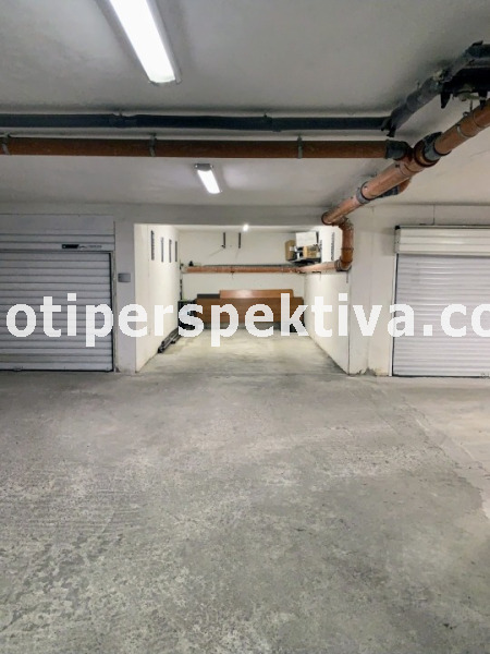 Продава ГАРАЖ, ПАРКОМЯСТО, гр. Пловдив, Тракия