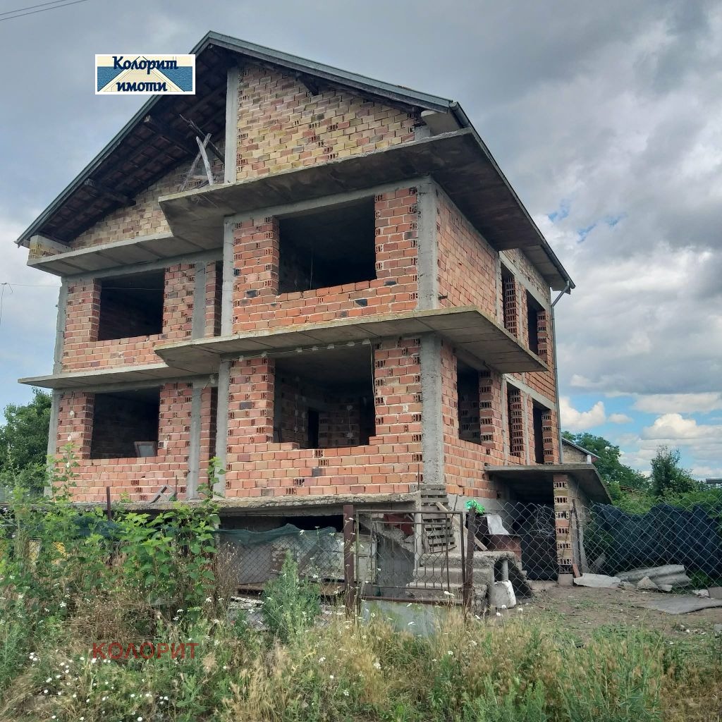 Продава КЪЩА, с. Коларово, област Стара Загора