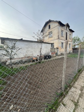Продажба на имоти в с. Садовец, област Плевен - изображение 3 