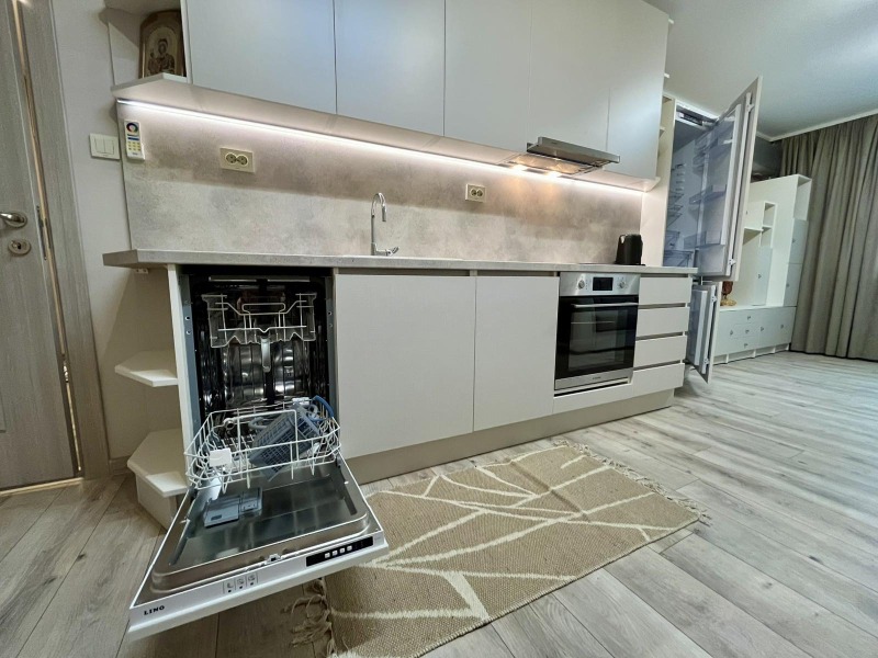 Продава 2-СТАЕН, гр. Русе, Център, снимка 2 - Апартаменти - 53258311