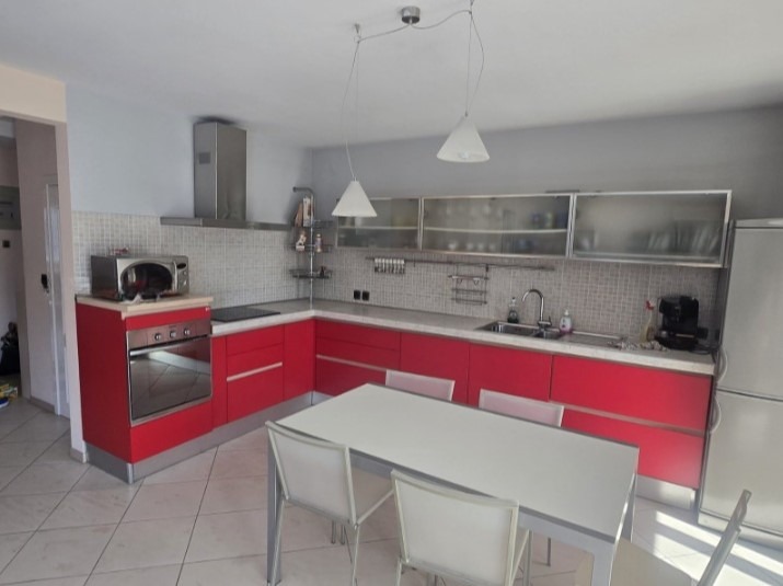 Till salu  2 sovrum Sofia , Bakston , 100 kvm | 12421406