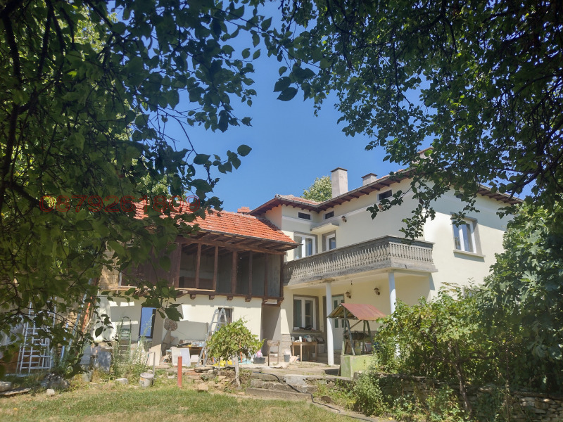 Продава КЪЩА, с. Гостилица, област Габрово, снимка 2 - Къщи - 52780822