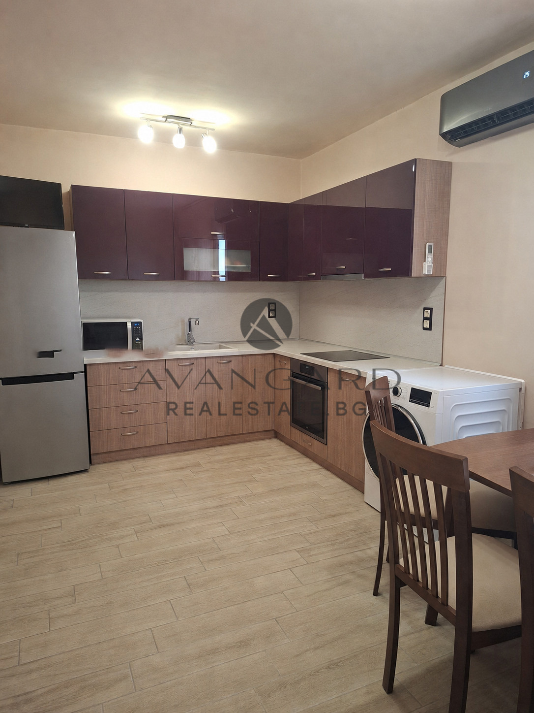 Продава 3-СТАЕН, гр. Пловдив, Тракия