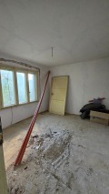 Продава КЪЩА, с. Къкрина, област Ловеч, снимка 15