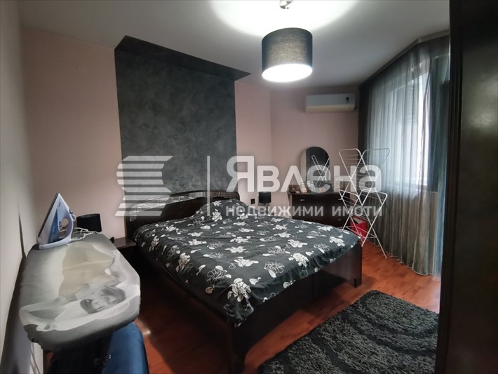 In vendita  2 camere da letto Plovdiv , Mladegki Halm , 110 mq | 84769882 - Immagine [6]