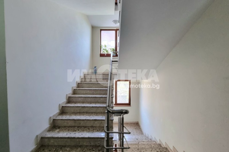 Eladó  2 hálószobás Sofia , Centar , 94 négyzetméter | 53889691 - kép [13]