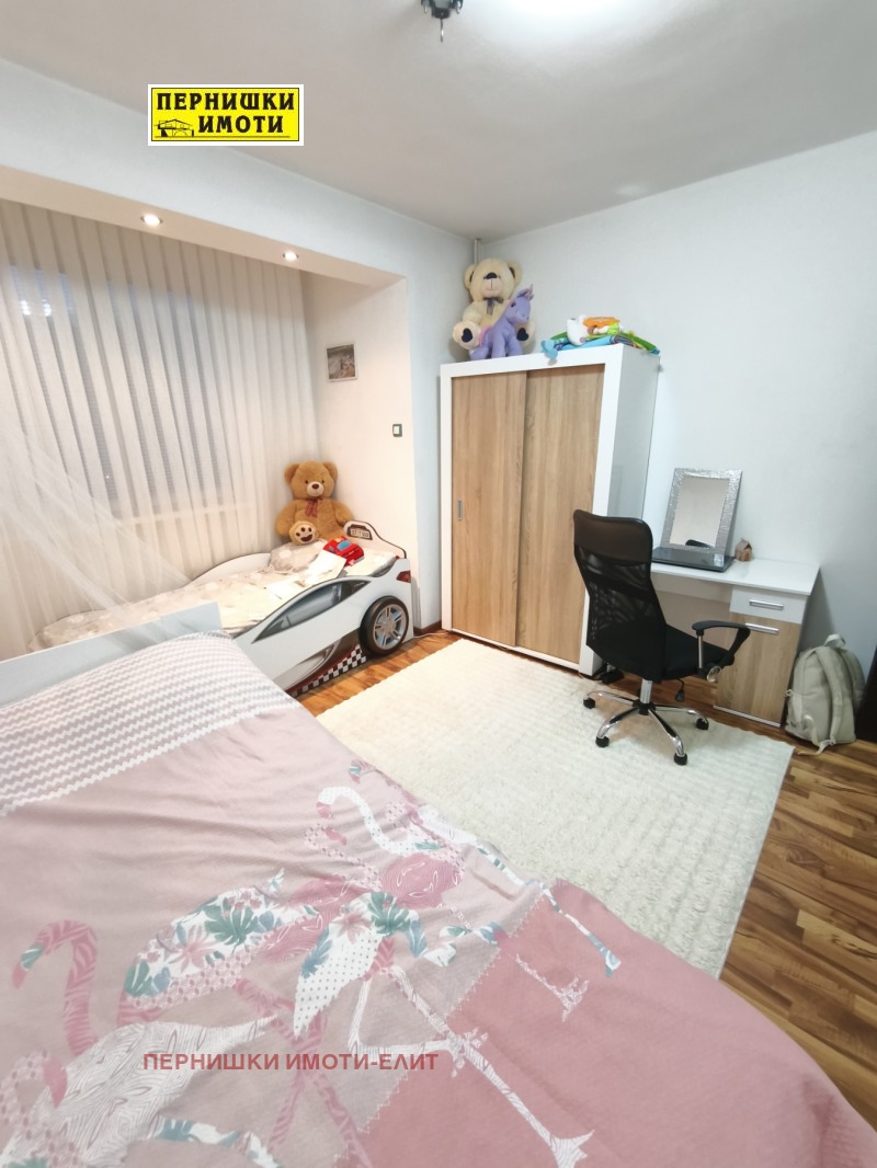 Продава 3-СТАЕН, гр. Перник, Център, снимка 11 - Апартаменти - 53094833