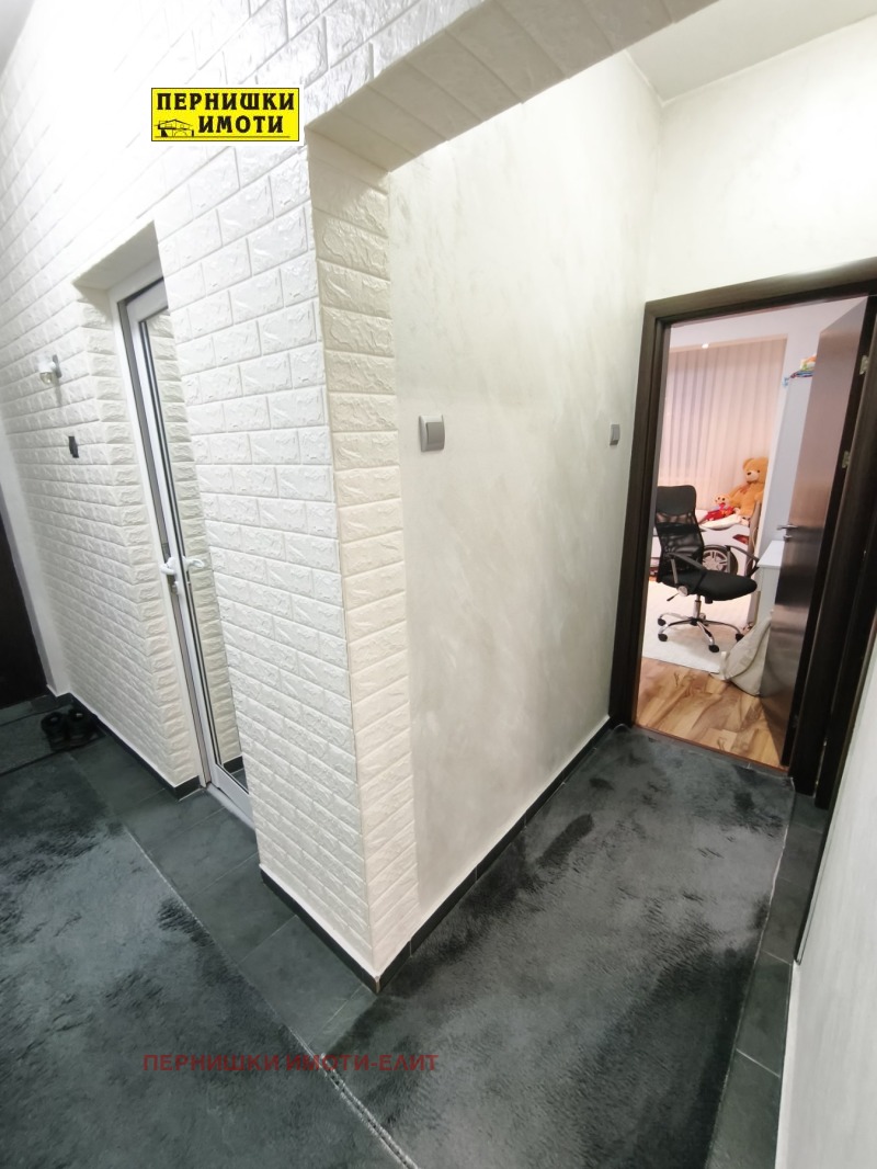 Продава 3-СТАЕН, гр. Перник, Център, снимка 8 - Апартаменти - 53094833