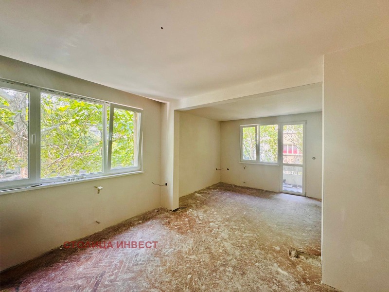 Zu verkaufen  3 Schlafzimmer Ruse , Alei Wazraschdane , 100 qm | 53483738