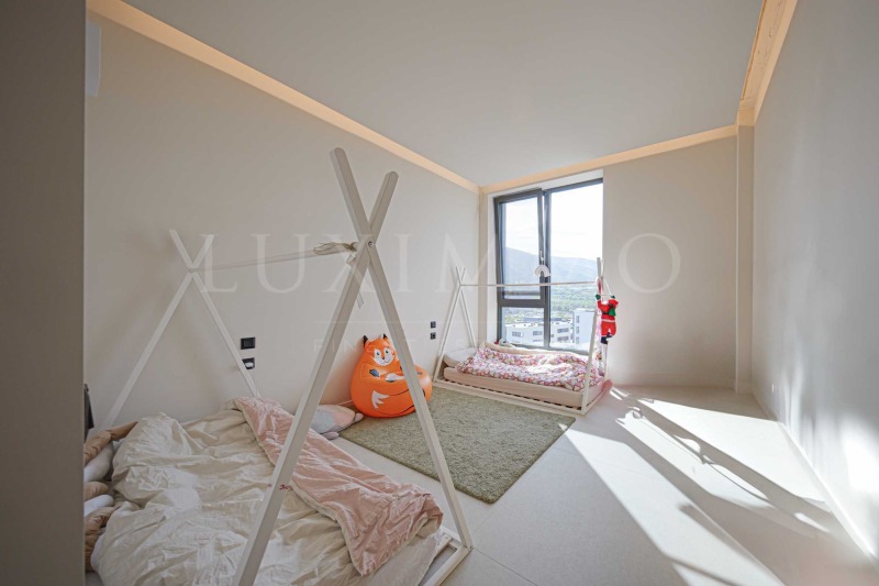 Na sprzedaż  3 sypialnie Sofia , Krastowa wada , 222 mkw | 47692485 - obraz [9]