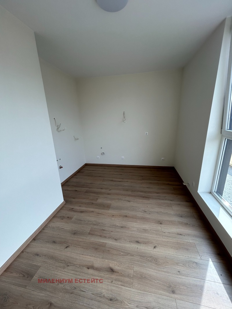 Продава 4-СТАЕН, гр. София, Борово, снимка 2 - Апартаменти - 52133574