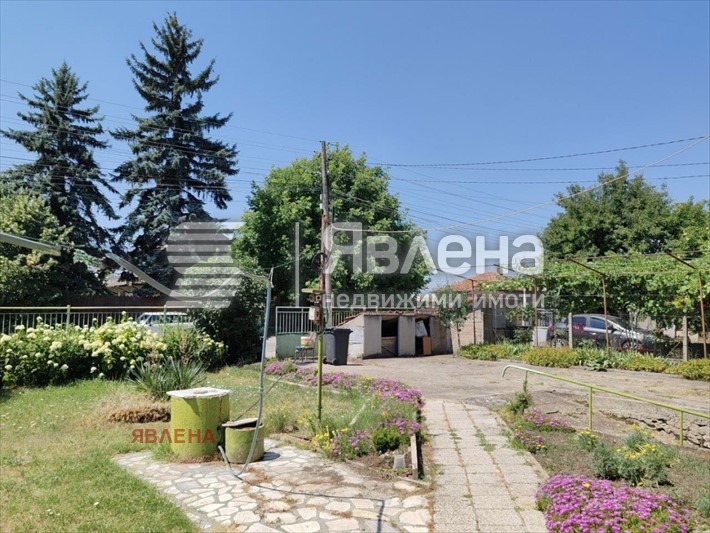 Продава КЪЩА, с. Петърч, област София област, снимка 13 - Къщи - 53158667