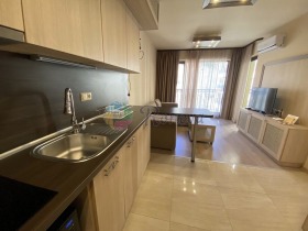 1 bedroom k.k. Zlatni pyasatsi, Varna 3