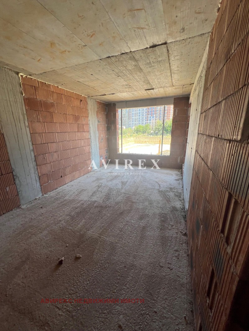 Til salg  1 soveværelse Plovdiv , Yuzhen , 63 kvm | 31706048