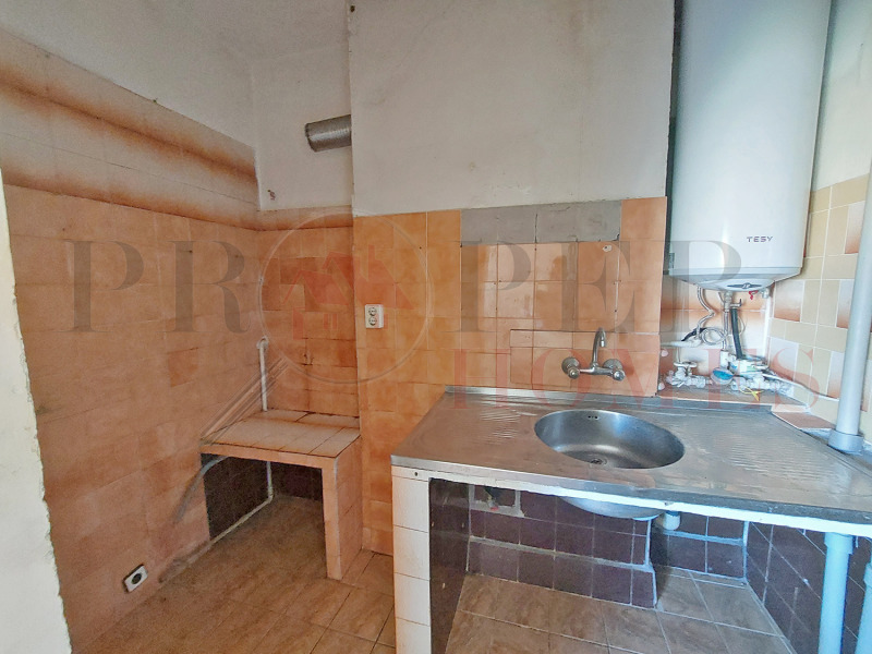 Myytävänä  2 makuuhuonetta Veliko Tarnovo , Buzludža , 78 neliömetriä | 29522508 - kuva [2]