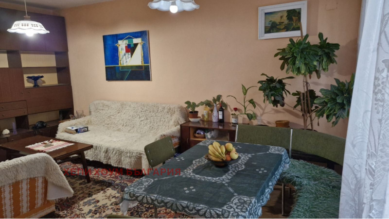 Te koop  2 slaapkamers Ruse , Alei Vazrazjdane , 81 m² | 46278759