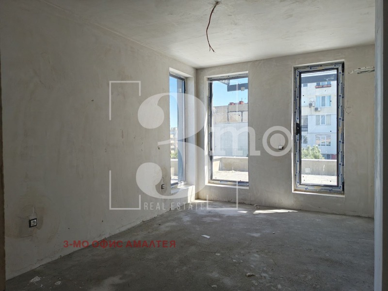 Te koop  2 slaapkamers Sofia , Ljulin 4 , 174 m² | 53771803 - afbeelding [11]