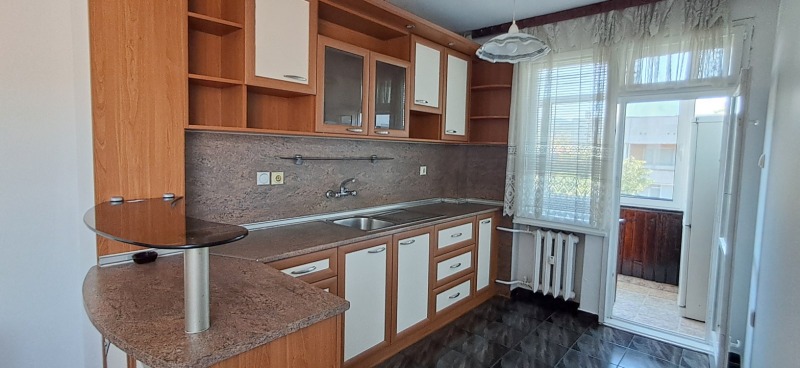 Продава  Многостаен град Шумен , Център , 120 кв.м | 88565334 - изображение [2]