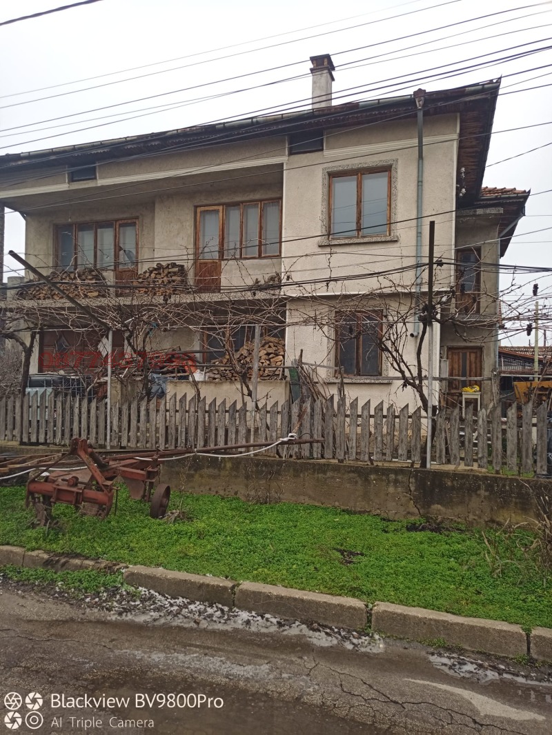Продава КЪЩА, гр. Тутракан, област Силистра, снимка 2 - Къщи - 53232933