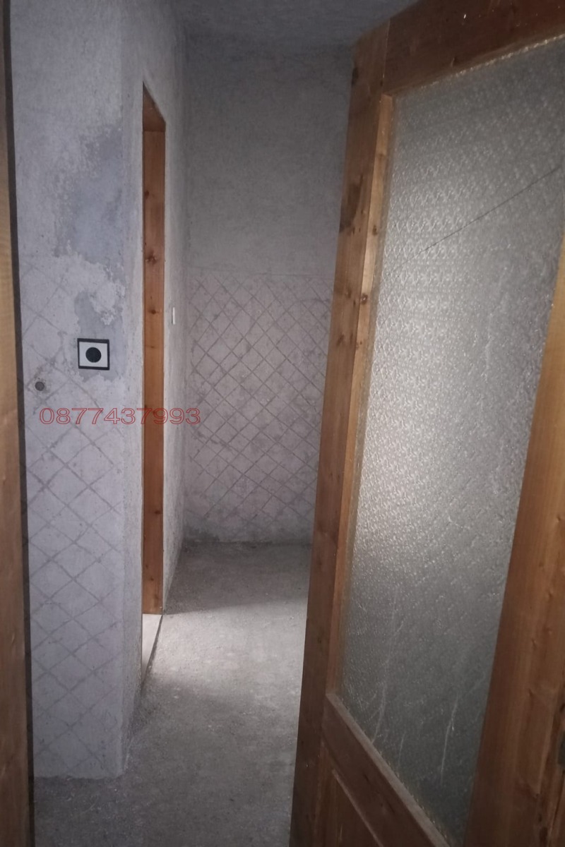 Продава КЪЩА, гр. Тутракан, област Силистра, снимка 10 - Къщи - 53232933