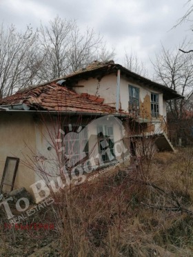Продажба на имоти в с. Русаля, област Велико Търново - изображение 1 