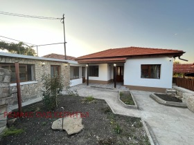 Casa Novo selo, região Veliko Tarnovo 1