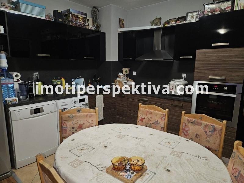 Продава 3-СТАЕН, гр. Пловдив, Кючук Париж, снимка 2 - Aпартаменти - 48962193