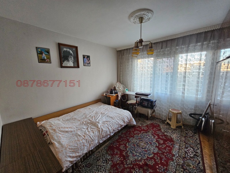 Продава 3-СТАЕН, гр. Русе, Чародейка - Юг, снимка 3 - Апартаменти - 52930725