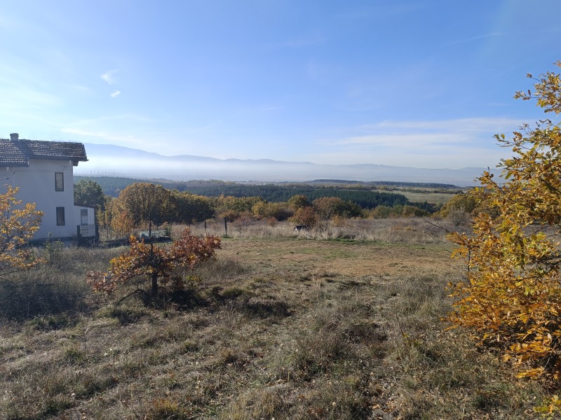 Продава ПАРЦЕЛ, с. Градец, област София област