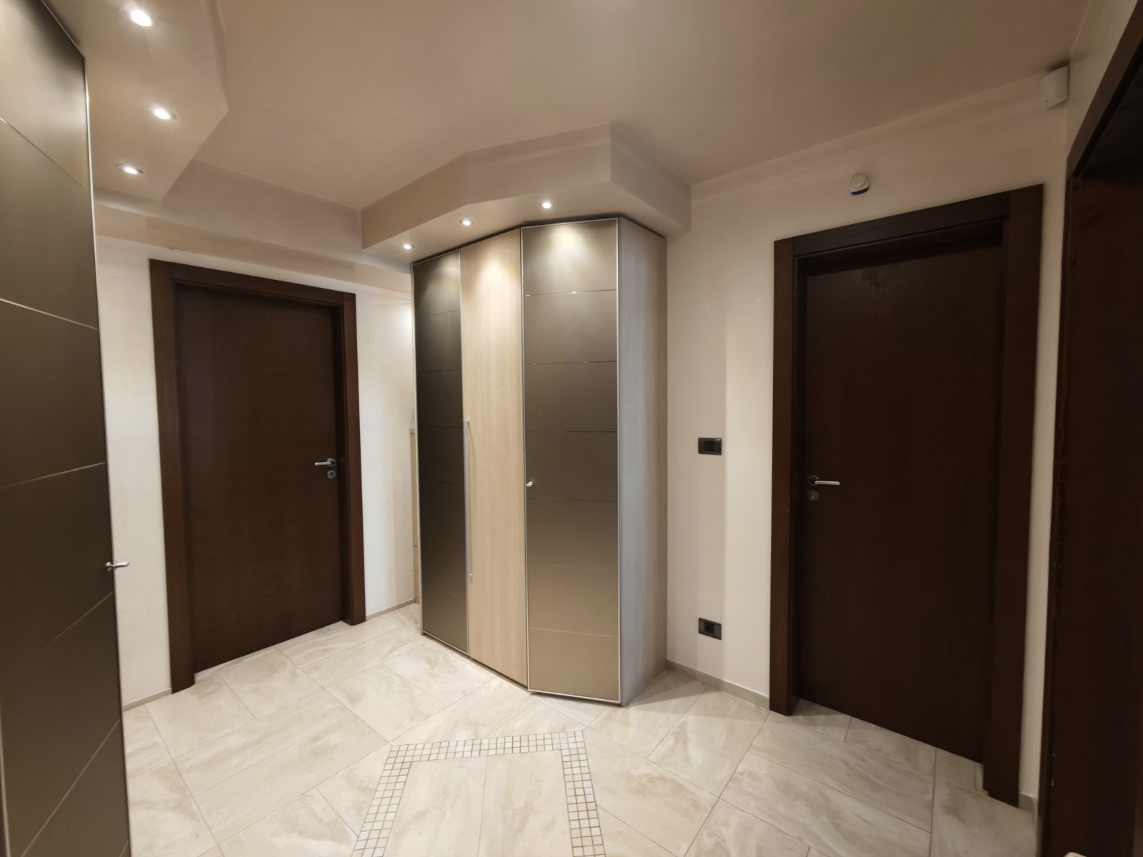 Продава 2-СТАЕН, гр. София, Лозенец, снимка 11 - Апартаменти - 56338747
