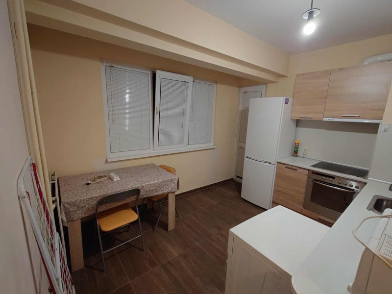 Продава  1-стаен град Плевен , Широк център , 45 кв.м | 71376512 - изображение [4]