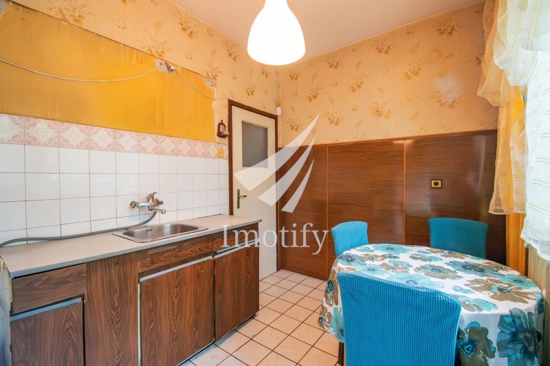 Продава 3-СТАЕН, гр. София, Иван Вазов, снимка 12 - Апартаменти - 52521050