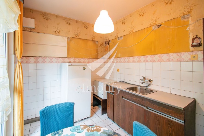 Продава 3-СТАЕН, гр. София, Иван Вазов, снимка 10 - Апартаменти - 52521050