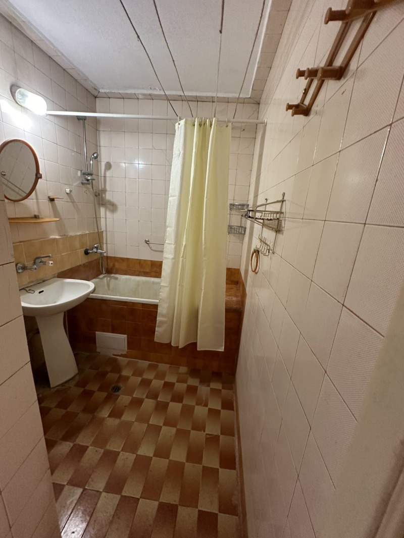 Продава 3-СТАЕН, гр. Добрич, Център, снимка 13 - Апартаменти - 52794490