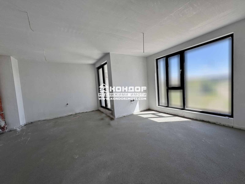 En venta  3 dormitorios Plovdiv , Ostromila , 184 metros cuadrados | 75409038 - imagen [2]