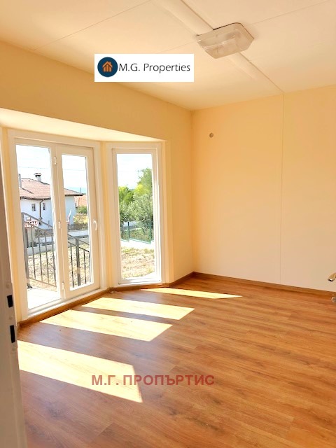 Продава КЪЩА, с. Чайка, област Варна, снимка 6 - Къщи - 51645552