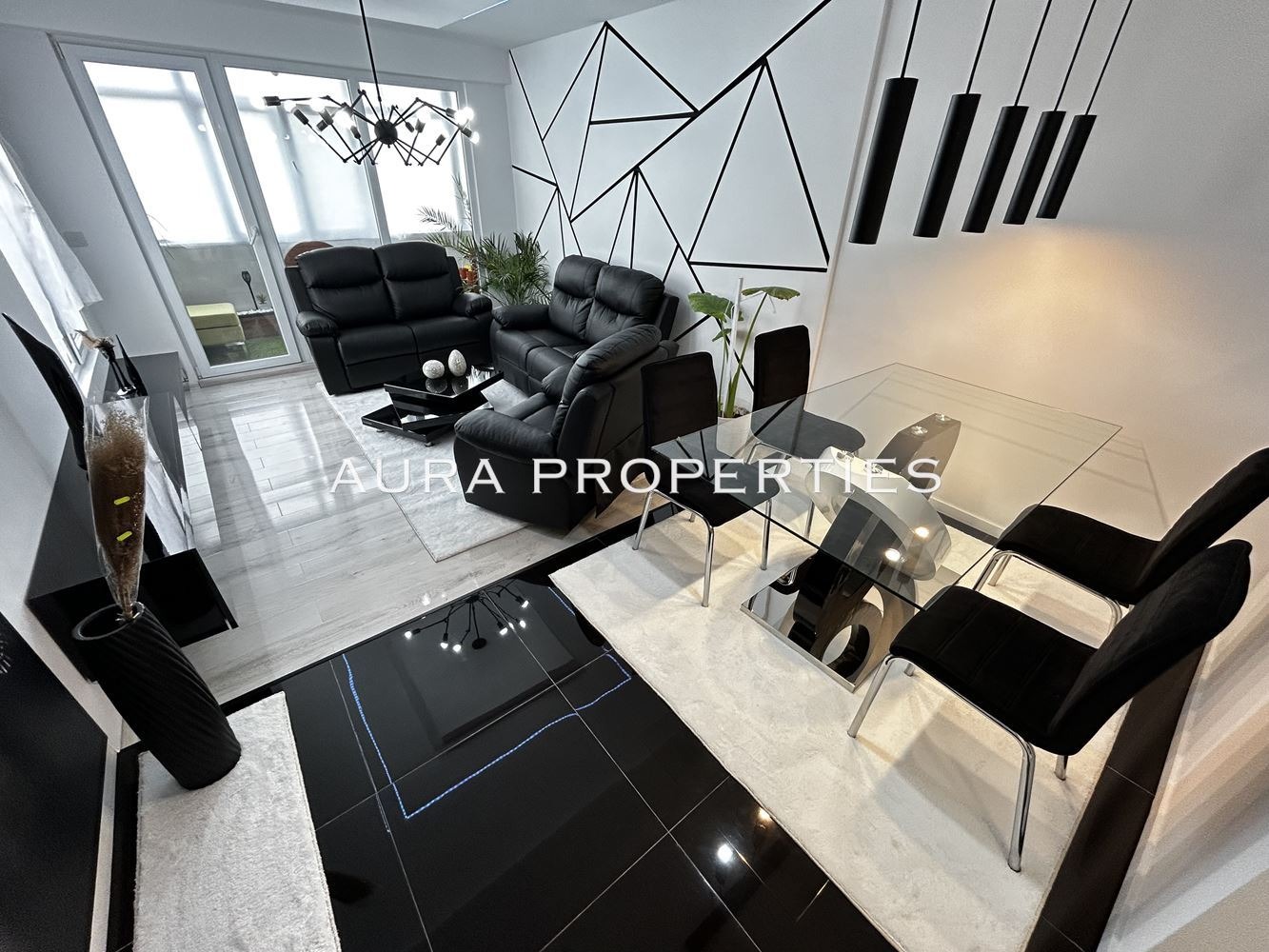 Продава 3-СТАЕН, гр. Разград, Орел, снимка 2 - Апартаменти - 56269093
