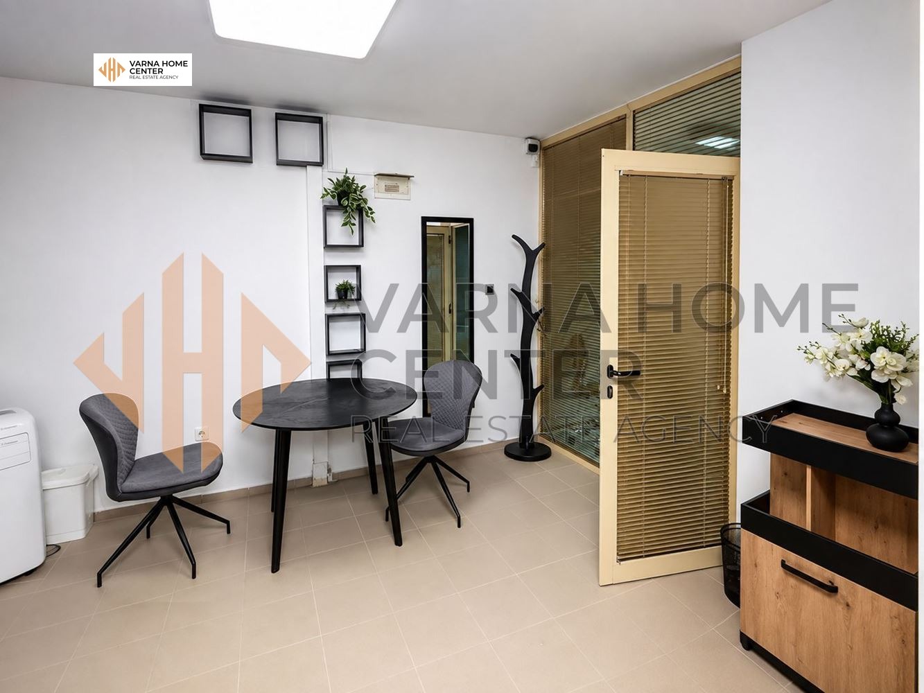 Продава ОФИС, гр. Варна, Център, снимка 4 - Офиси - 55815757