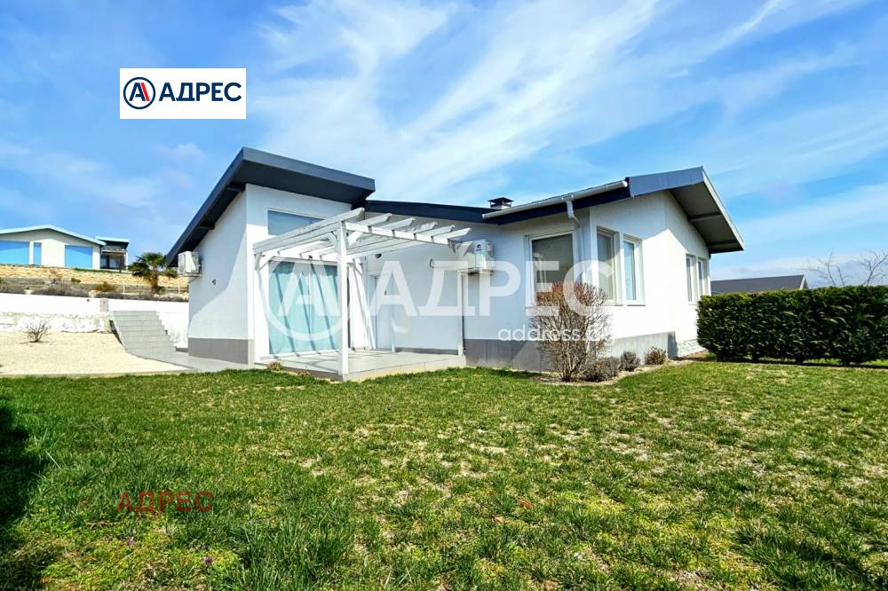 Продава КЪЩА, с. Рогачево, област Добрич, снимка 13 - Къщи - 54116912