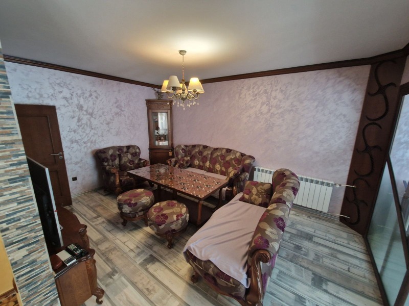 Продава  3-стаен град Пловдив , Тракия , 86 кв.м | 51756406 - изображение [2]