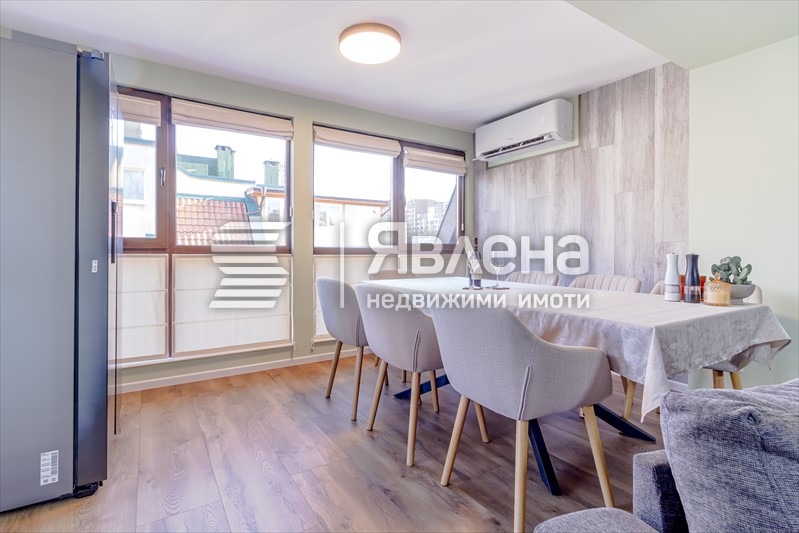 Продава 4-СТАЕН, гр. София, Център, снимка 2 - Апартаменти - 55794915