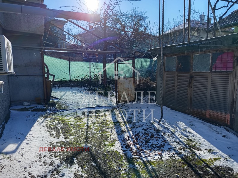 Продава ЕТАЖ ОТ КЪЩА, гр. Русе, Дружба 2, снимка 14 - Етаж от къща - 53162085