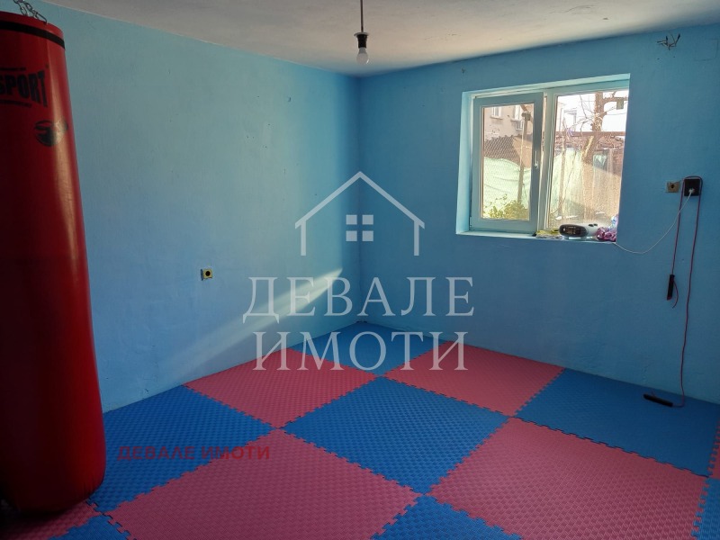 Продава ЕТАЖ ОТ КЪЩА, гр. Русе, Дружба 2, снимка 11 - Етаж от къща - 53162085