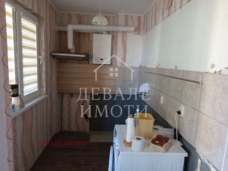 Продава ЕТАЖ ОТ КЪЩА, гр. Русе, Дружба 2, снимка 8 - Етаж от къща - 53162085