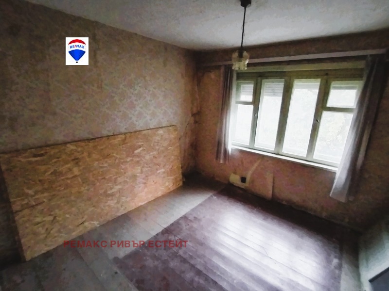 Продава КЪЩА, гр. Русе, Родина 3, снимка 8 - Къщи - 52612030