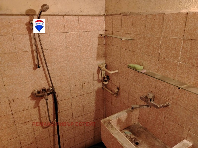 Продава КЪЩА, гр. Русе, Родина 3, снимка 10 - Къщи - 52612030