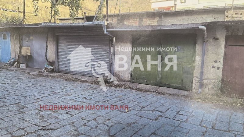 Продава ГАРАЖ в област Пловдив, гр. Сопот - 24 кв.м / 13 000 € » 25 425.79 лв., НЕДВИЖИМИ ИМОТИ ВАНЯ