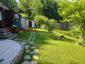 Продава КЪЩА, гр. Трявна, област Габрово, снимка 2 - Къщи - 56143749