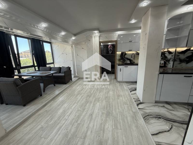 Продава  2-стаен, град Варна, Колхозен пазар •  159 990 EUR • ID 13962080 — holmes.bg - [1] 